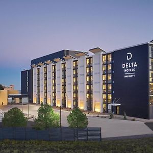 Delta Hotels By Marriott Denver Thornton